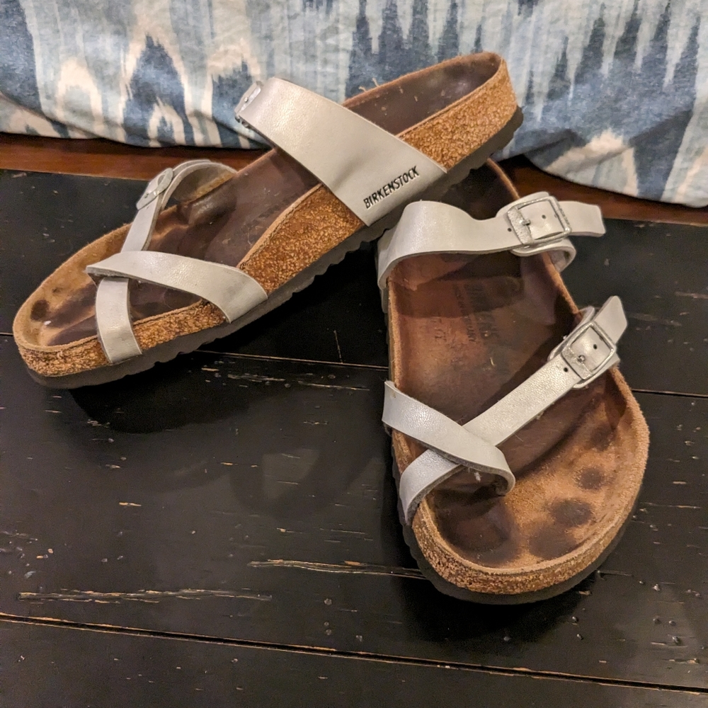 Birkenstock Size 40 Silver Mayari Sandals